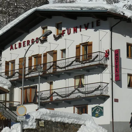 Funivia Отель Курмайор